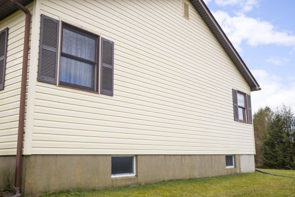 Dutch Lap Siding Repair in Nashua